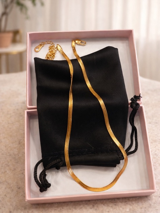 focalook Jewelry - Gold Tone Herringbone Chain Necklace